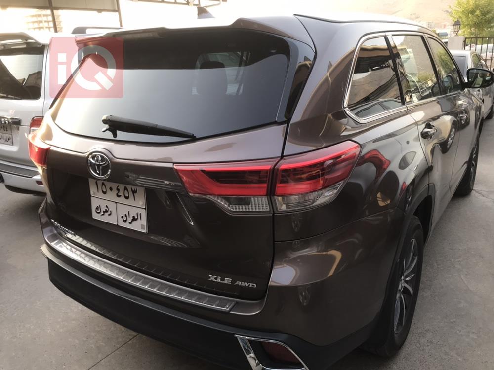 تۆیۆتا هایلاندەر